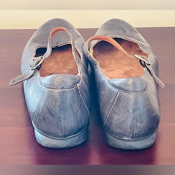 Taos Z3766* Woman's Blue Metallic  Mary Jane Walking Shoes Size 8-8.5 US / 39 - Picture 6 of 14